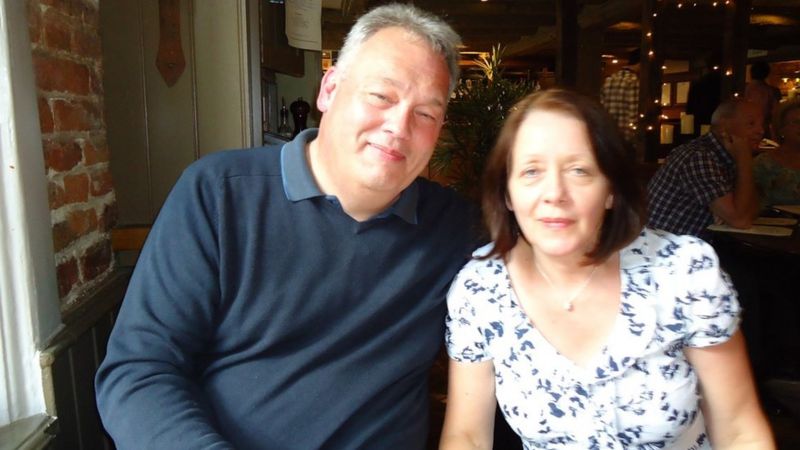 Carta a Santa Claus queda atascada en chimenea y es encontrada 60 años después