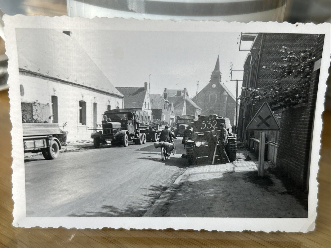 Foto Wk2 Wehrmacht Fahrzeug Lkw Pkw Auto Kfz Soldat Front Kampf Panzer 532 (1)