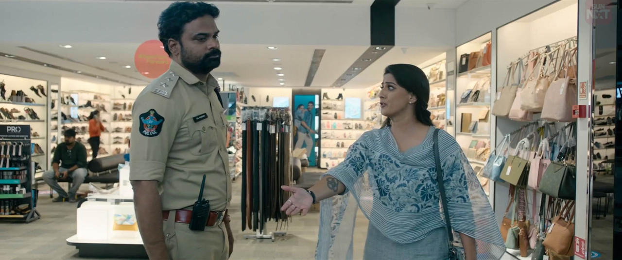 Sabari 2024 WebRip [Hindi + Tamil + Telugu] 480p, 720p, 1080p ESub Screenshot