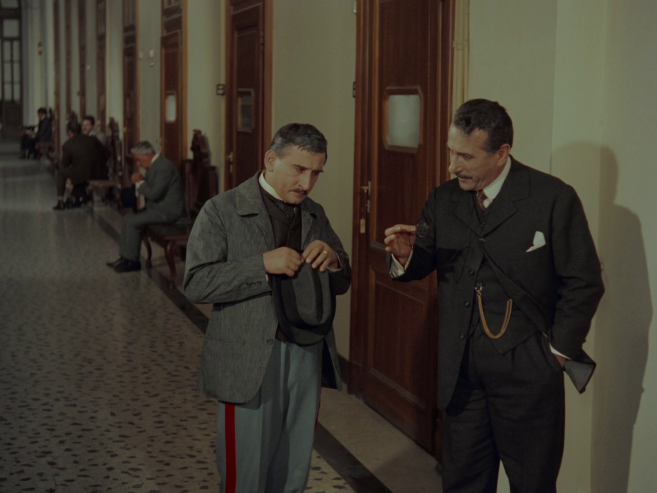 [Immagine: vlcsnap_2026_01_17_00h18m14s125.png]