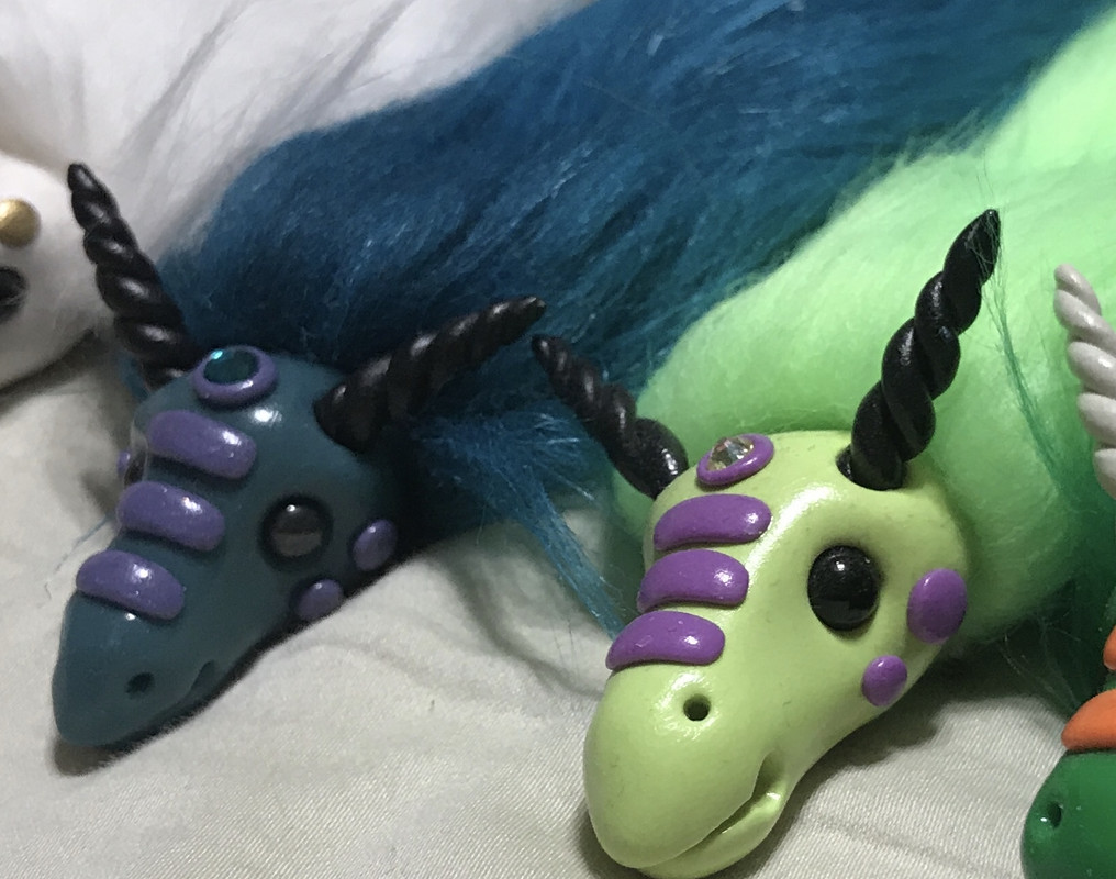 37D7F2AF-7E2C-405E-8D4B-BB42296111BF