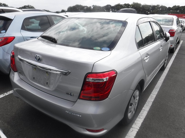 Toyota axio 2015