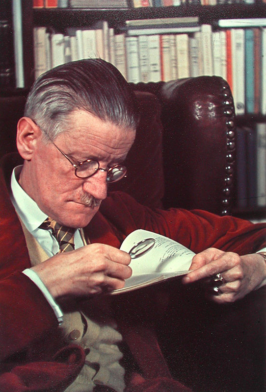 James-Joyce-Cover-Times-Magazine-with-magnifying-glass-1939