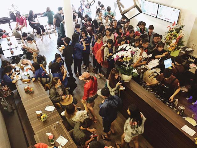 IB Tea & Coffee Phan Thiết đông khách