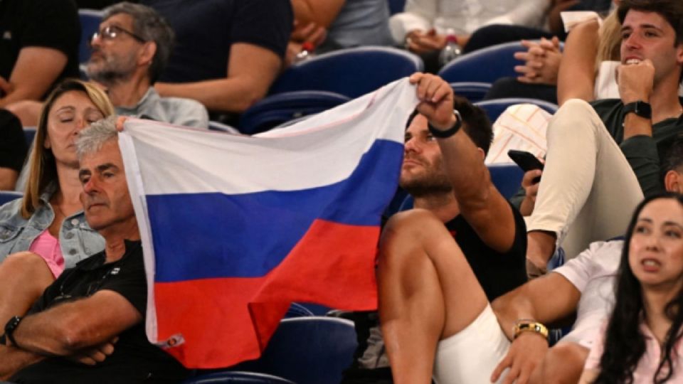 Abierto de Australia: Prohíben banderas de Rusia y Bielorrusia; ya hubo dos incidentes