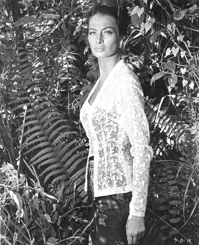 Capucine_a81