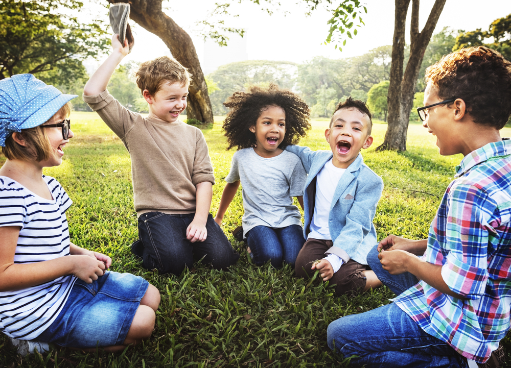 Play Outdoor Sports Play Outdoor Sports