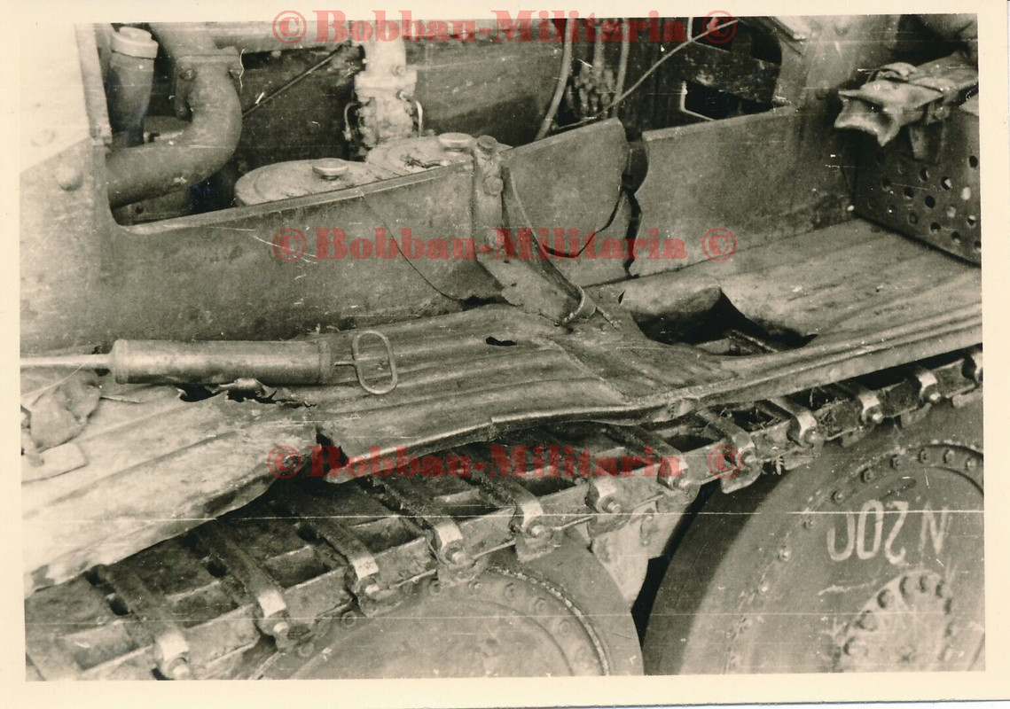 W258 Russland 8.Panzer-Div. SKODA Panzerkampfwagen 38(t) mit Kampfschaden combat