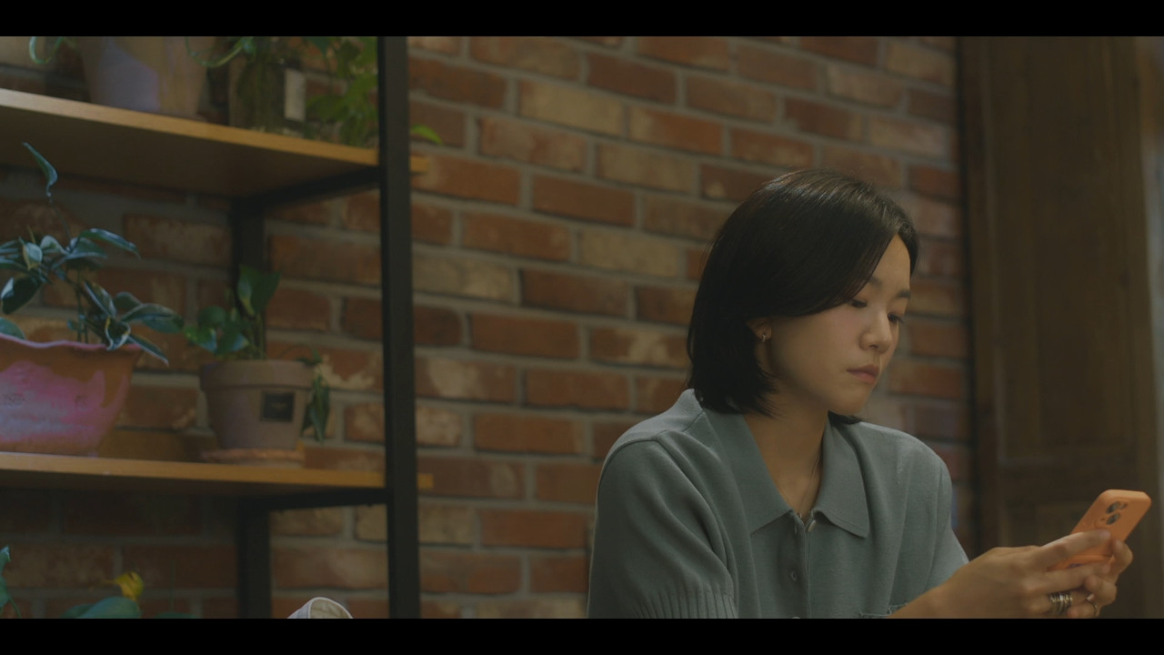 Between Him and Her 2023 S01E01 Netflix 1080p WEB AAC 2.0 x264-NM21 .mkv_snapshot_46.49.890