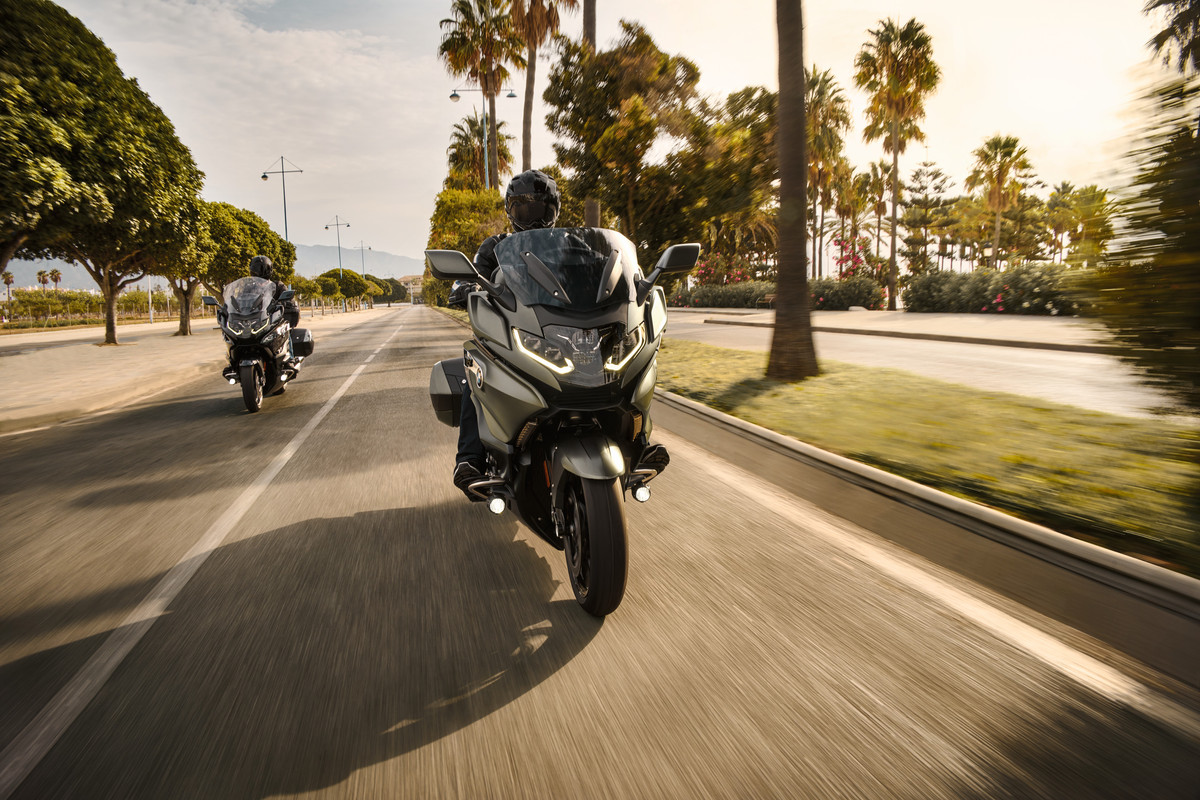 P90440548_highRes_bmw-k-1600-b-10-2021