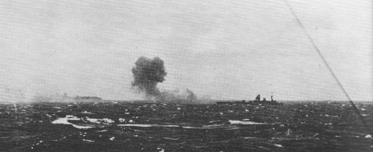 Rodney-firing-on-Bismarck.png