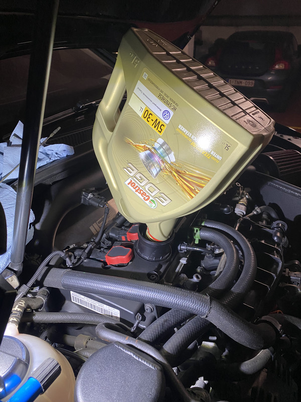 F3EE975B-FEED-4849-BF7D-0872FF383B9D