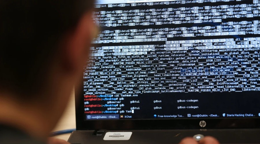 35 aziende tecnologiche leader hackerate, incluse Apple, Microsoft, Netflix e PayPal