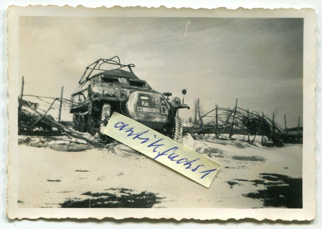Kommandeur Funk-Schützen-Panzer WH-1259312 im Ostfront-Winter im 2.WK