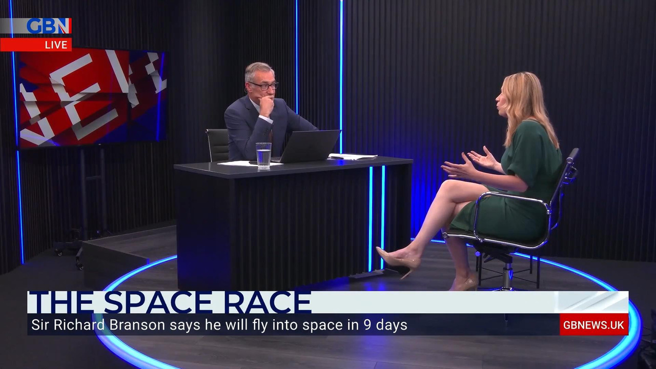 Space race Branson and Bezos will fly to space.mp4_snapshot_05.28_[2021.07.02_23.15.24]