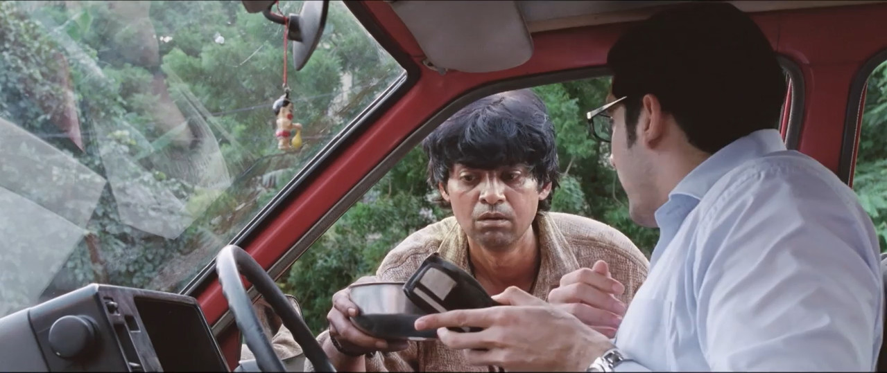 Sharafat Gayi Tel Lene 2015 WebRip [Hindi + Tamil] 480p 720p ESub Screenshot