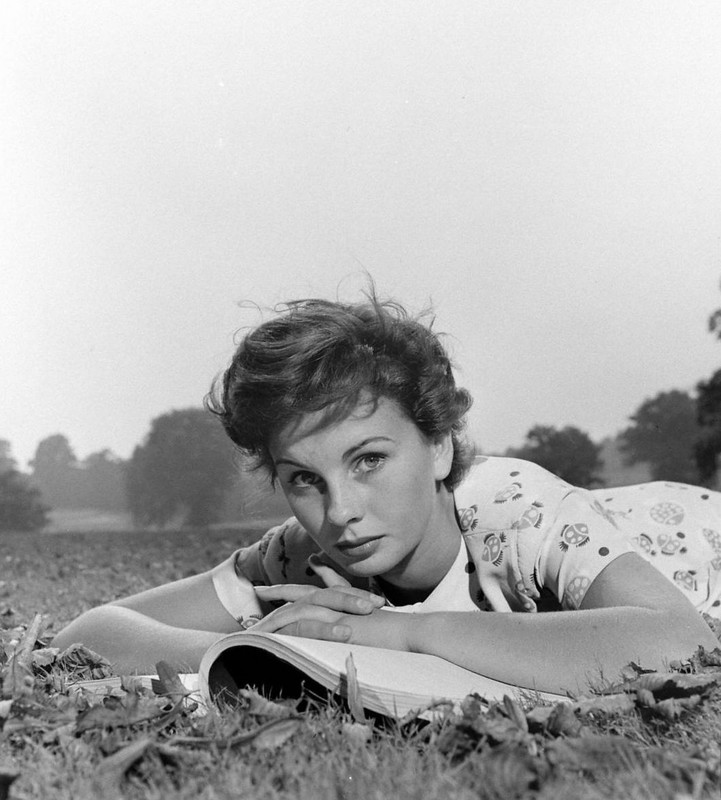 jean_simmons_mb56