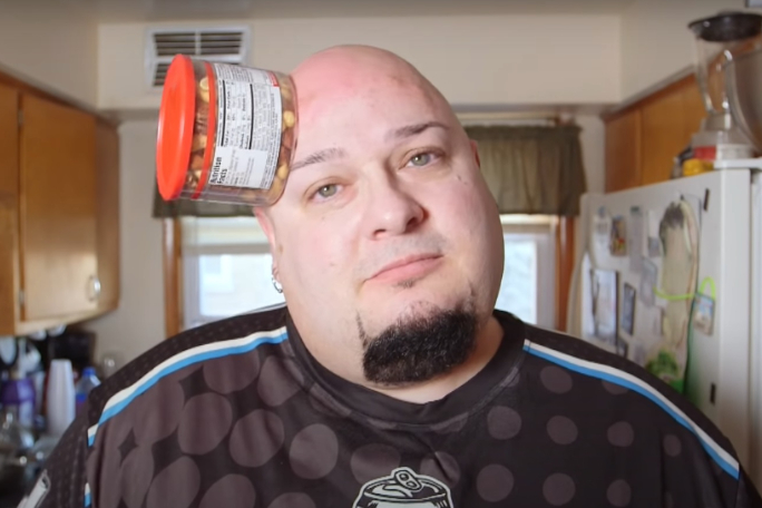 https://i.postimg.cc/SsgSz9tN/jamie-keeton-with-a-can-of-peanuts-stuck-to-his-head-tcm25-710047.jpg