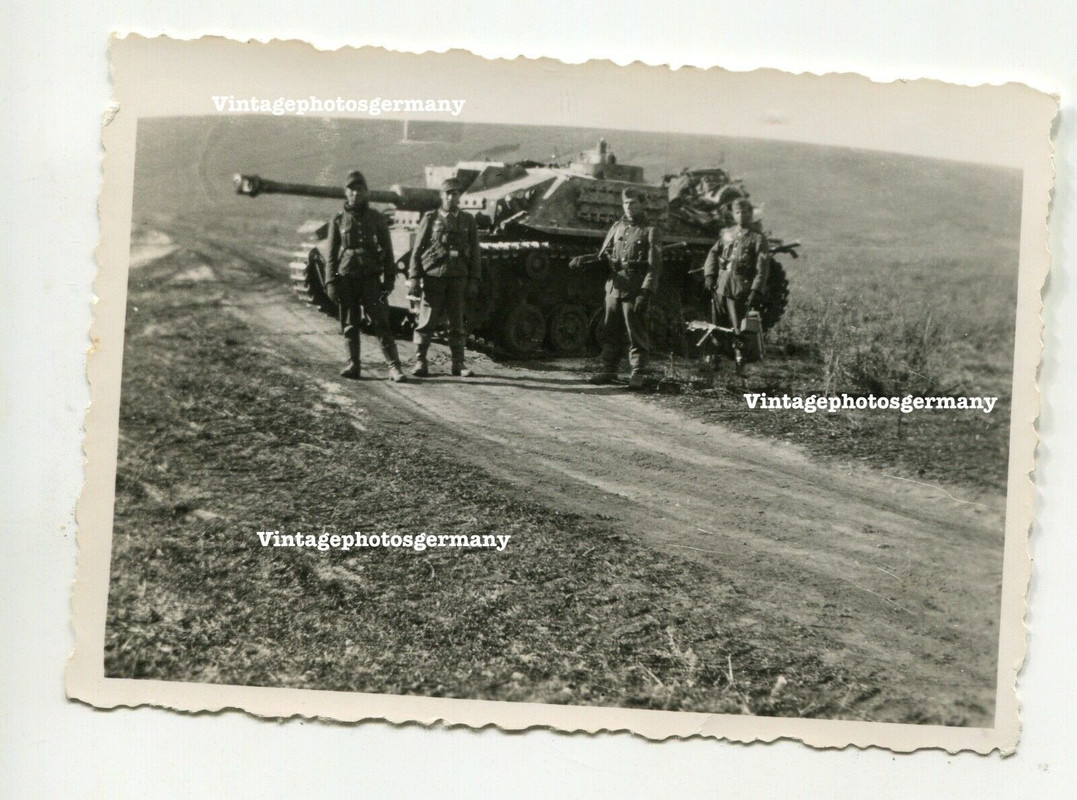 Foto Russland deutscher Panzer Sturmgeschütz Stug. Langrohr