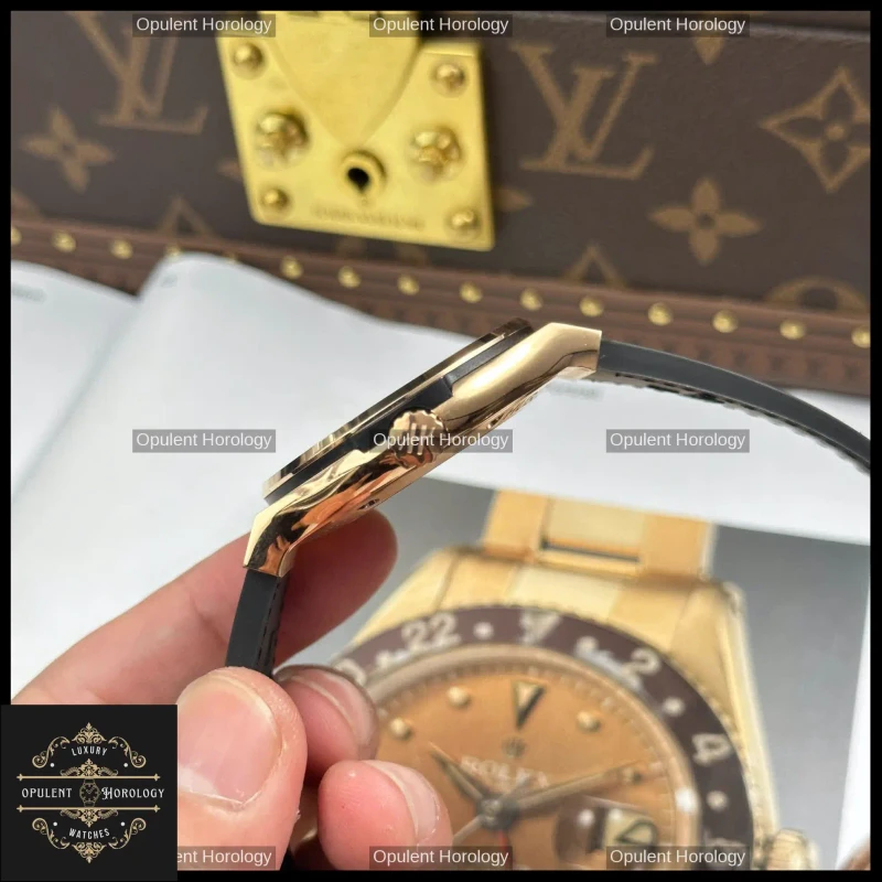 Hublot Classic Fusion King Gold Plated 42mm White Dial Swiss Automatic Movement