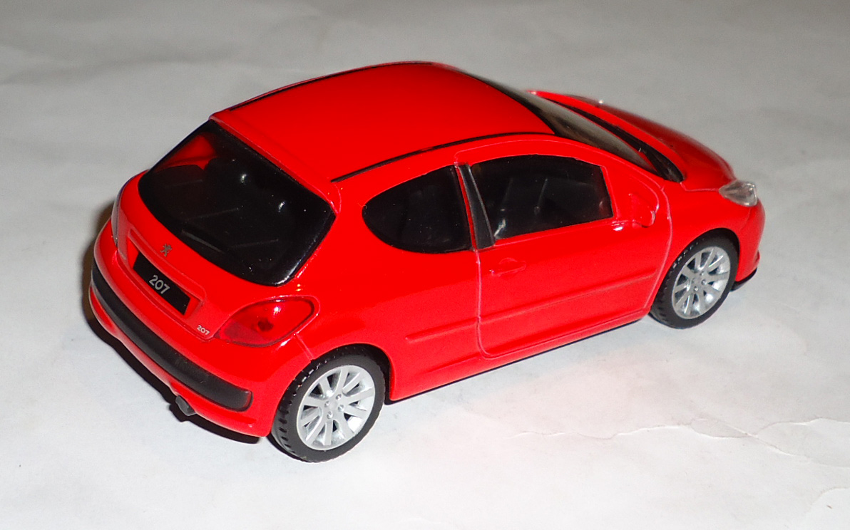 Peugeot-207 1