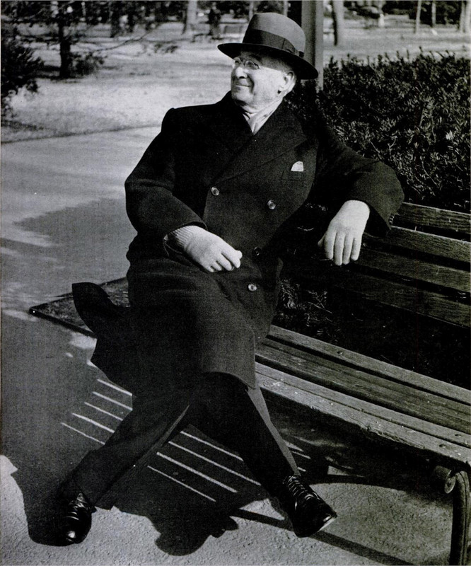 Baruch-on-the-Bench.jpg