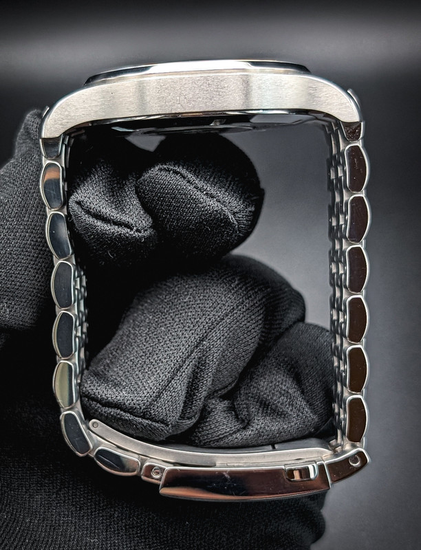 PXL 20251130 183528862 PORTRAIT ORIGINAL