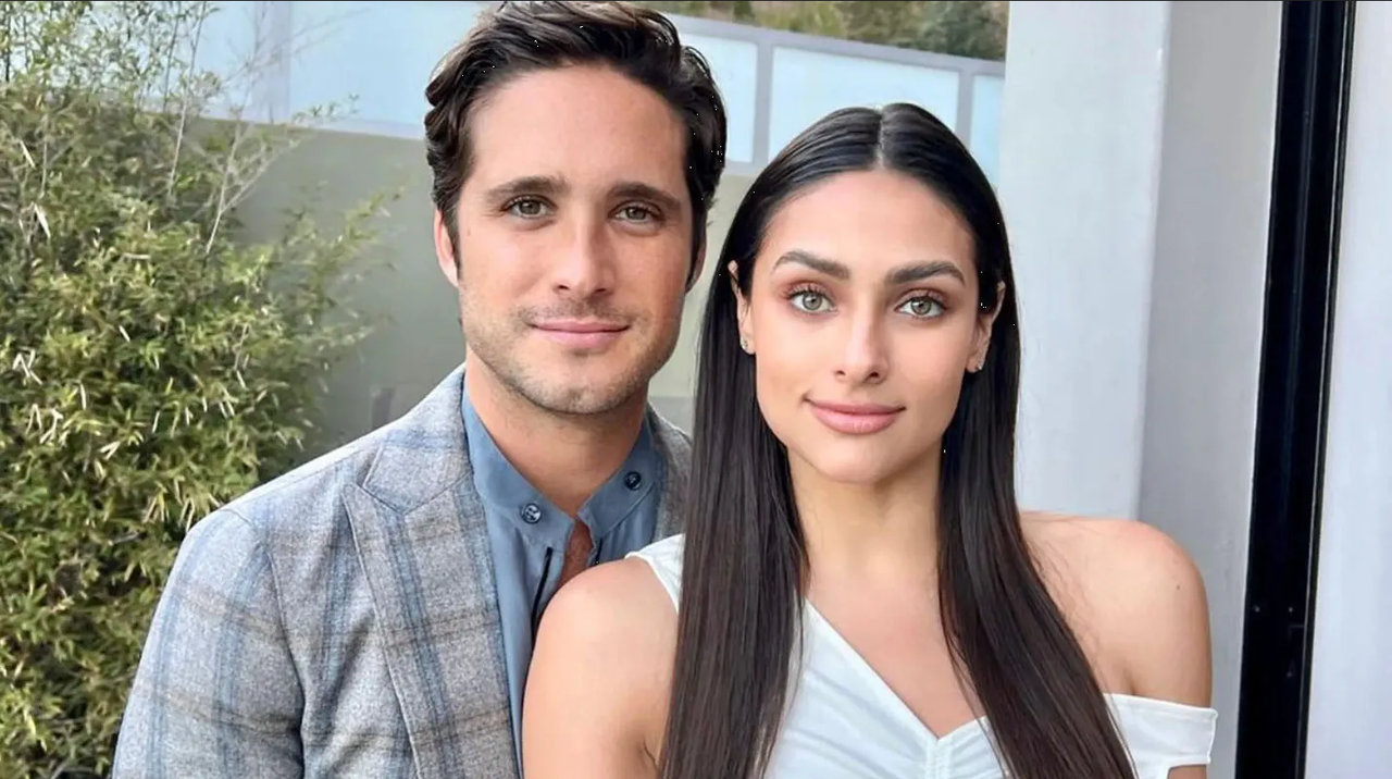 Así es cómo Renata Notni y Diego Boneta festejaron su aniversario en romántico viaje