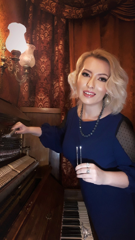 Актриса и пианистка Валерия Корнеева (13)