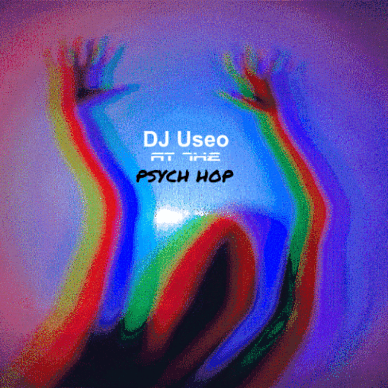 DJ-Useo-at-the-psych-hop-front.gif