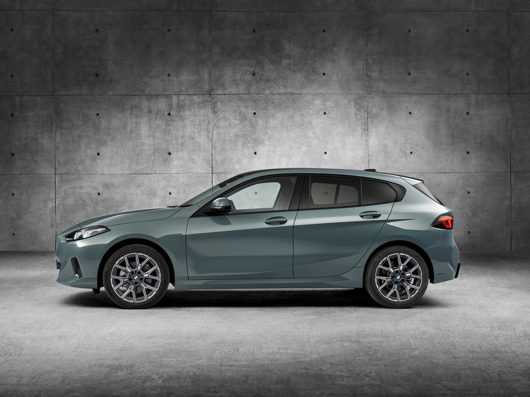 P90551944_highRes_the-all-new-bmw-1-se