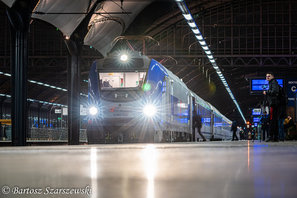 20201205 13 Wrocław Główny 4k