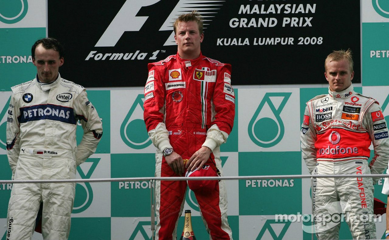 2008 мал подиум