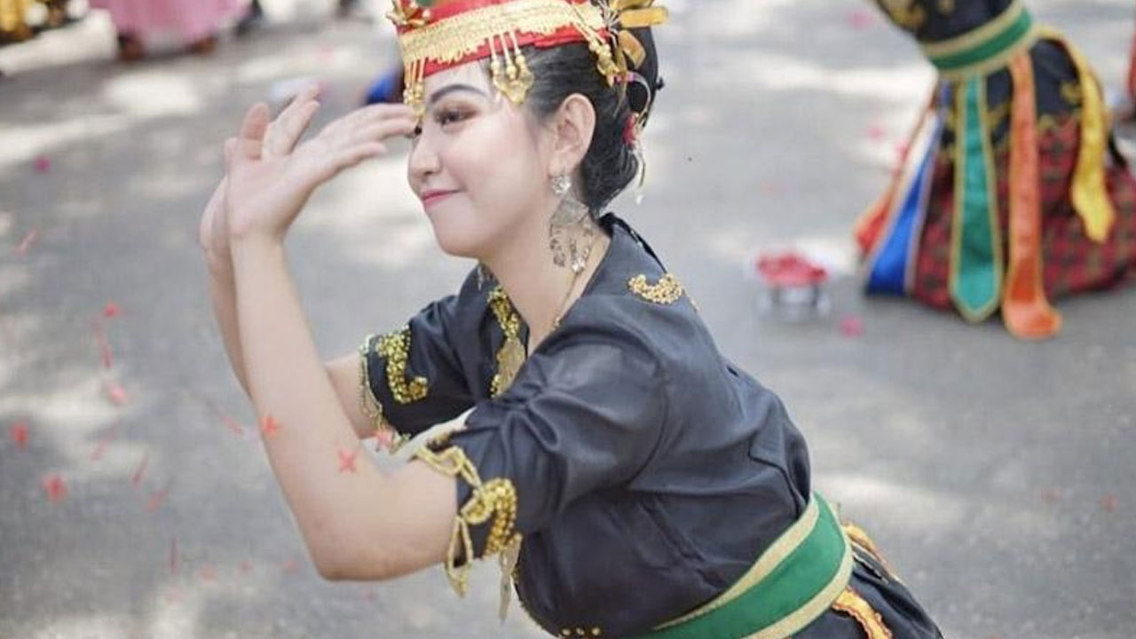 Tari Mondotambe: Salah Satu Tarian Tradisional dari Sulawesi Tenggara