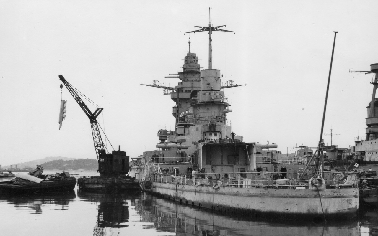 https://i.postimg.cc/SszJhSgX/Strasburg-Tulon-1943.jpg