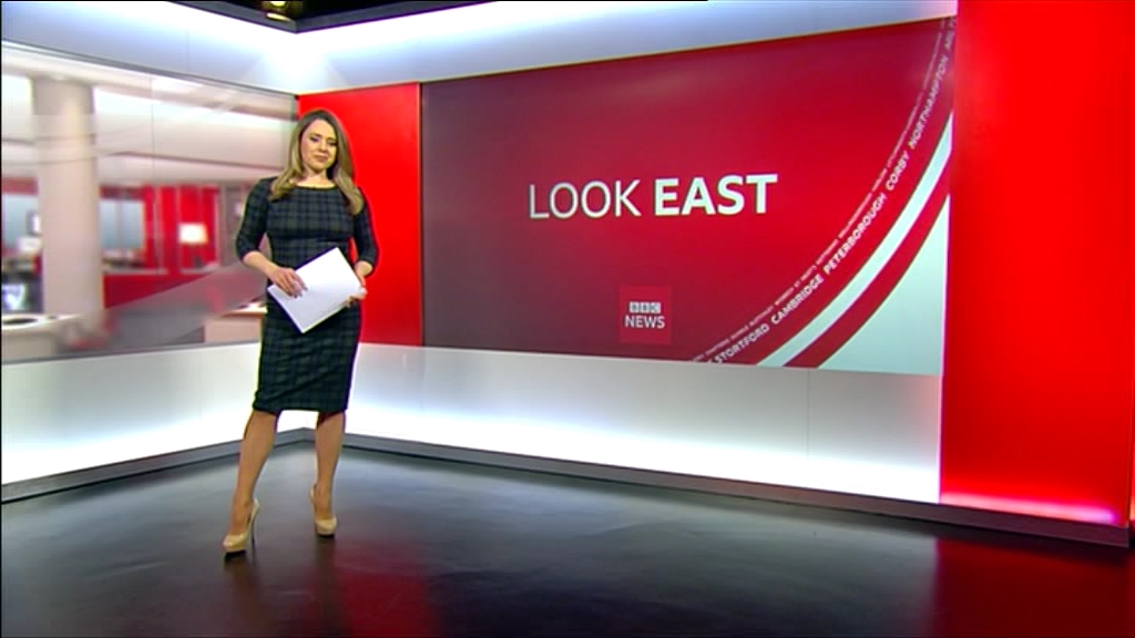01.19 - 18.30.00 - This Is BBC One HD. Please switch over to BBC One.ts_snapshot_00.35.760