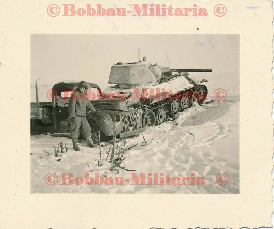 Russland T-34 Beutepanzer Wintertarnung 1943 Panzerjäger-Abt.186