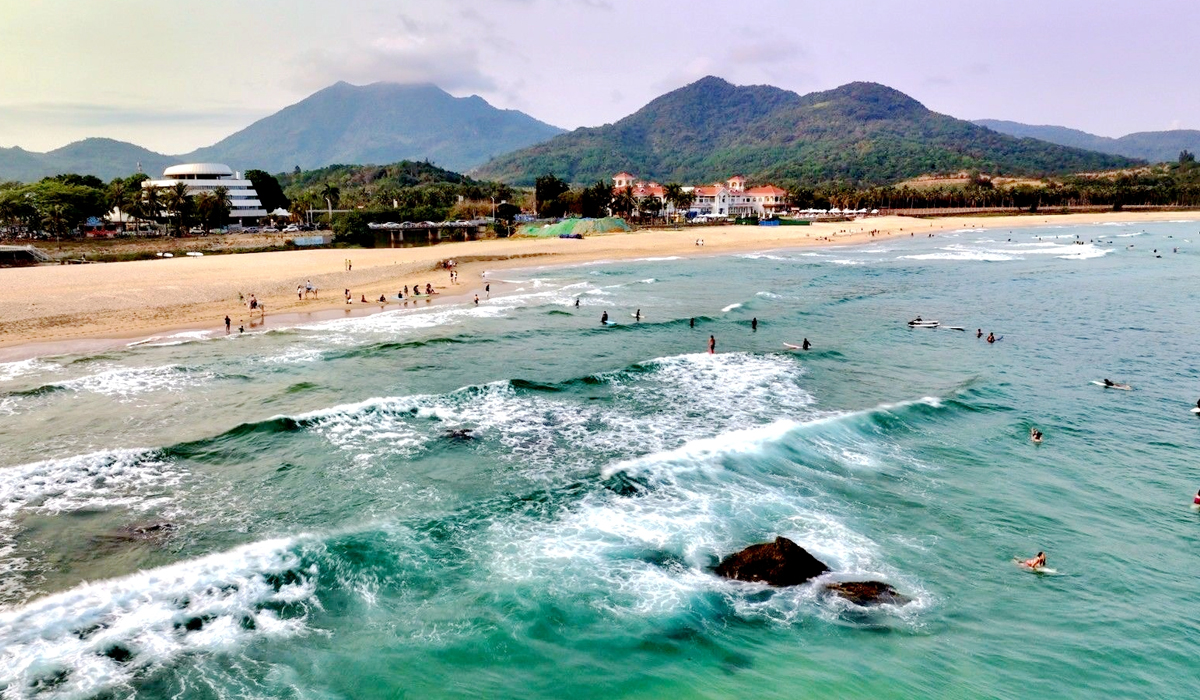 Riyue Bay: Salah Satu Pantai Terindah yang Berada di China