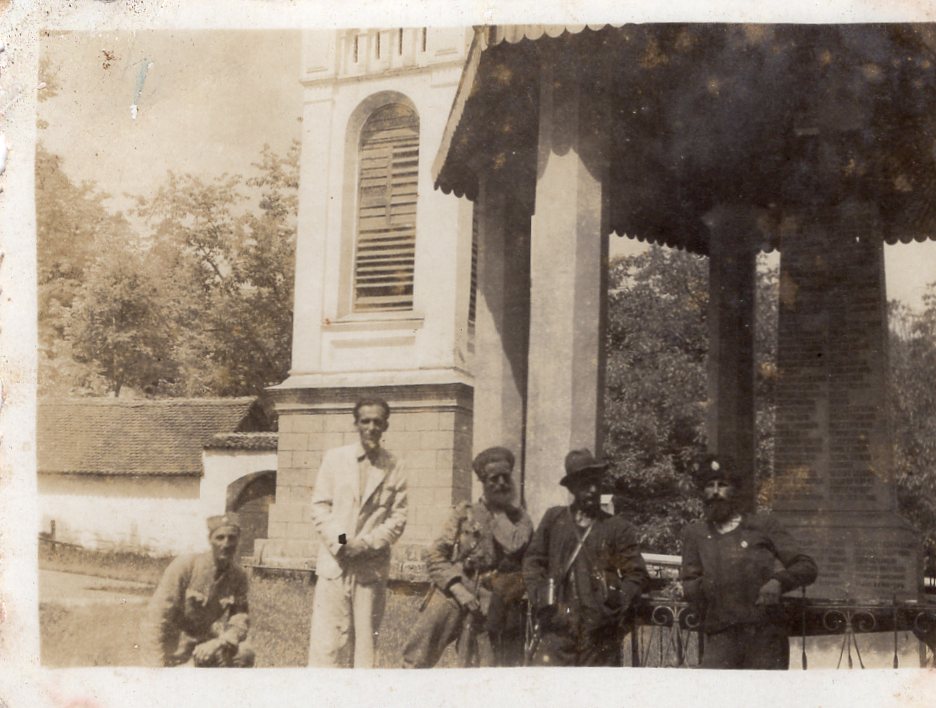 [Слика: 19.jpg]