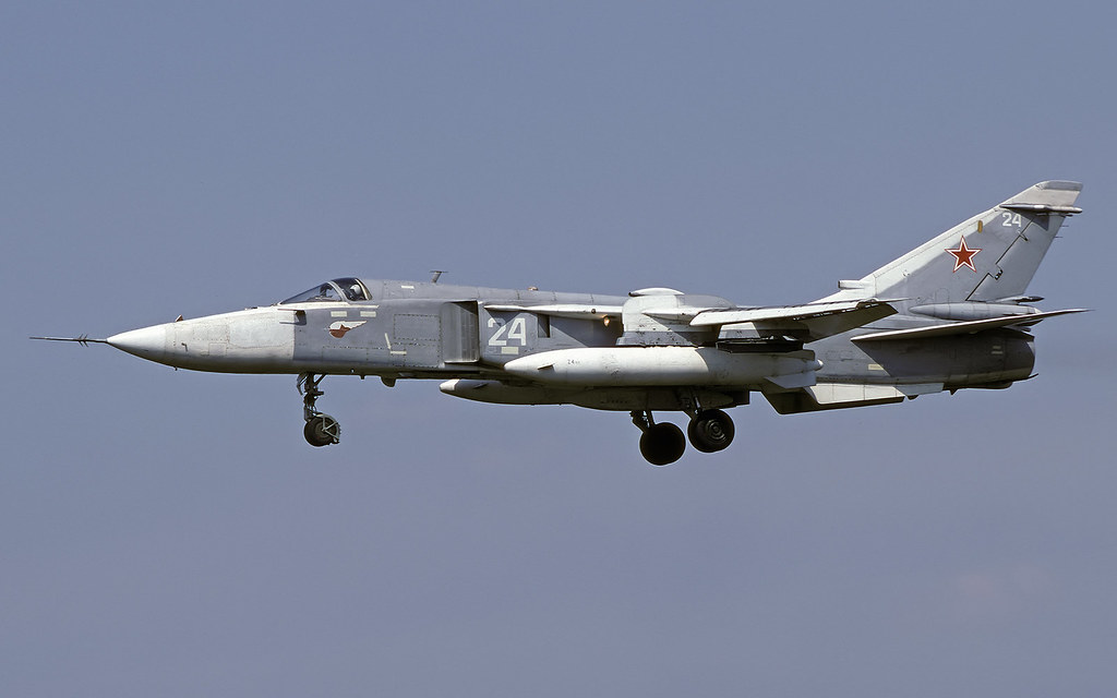 11 ORAP Su-24MR 24 White_0615309_2