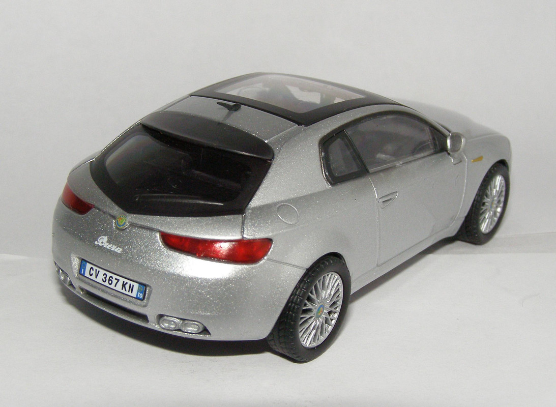 Alfa Romeo Brera (4)