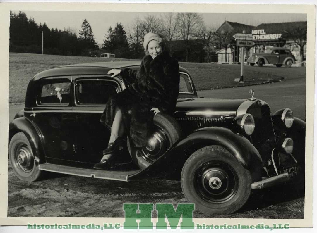 SCHOENES FRAU   MERCEDES TYP 170V AUTO LIMOUSINE