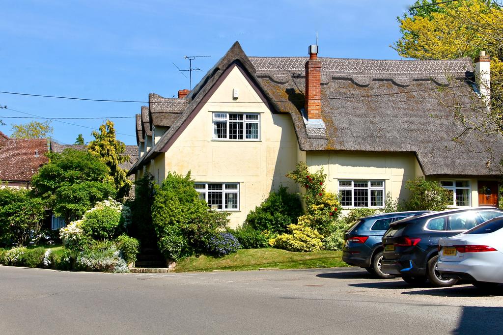 Пёстрая лента. Путешествие по сельским дорогам Англии в мае 2025 г.