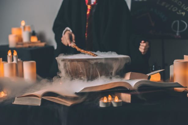 Guest Post: What You Need to Know About the Art of Fanfiction