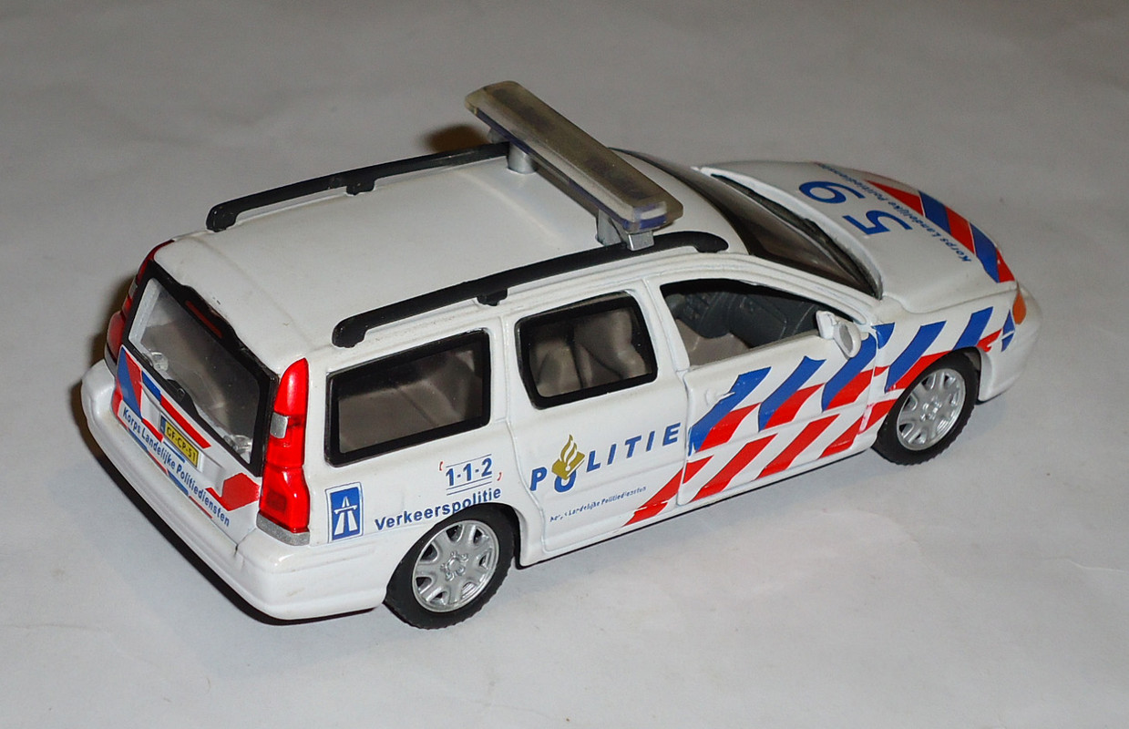 Volvo-V70 Politie1