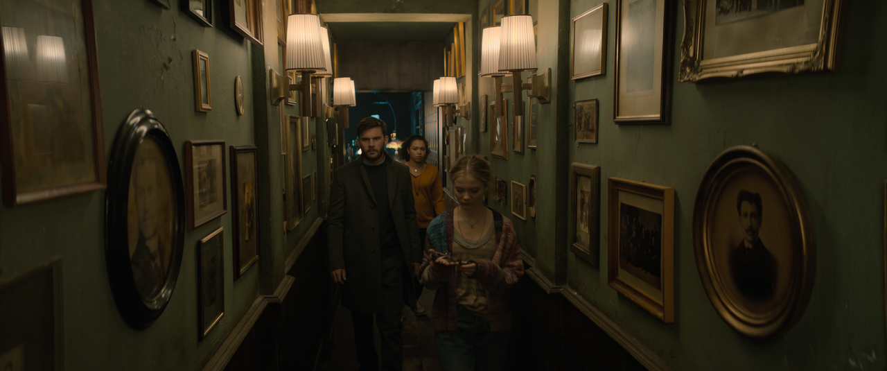 mpv-shot_Baghead.2023.2160p.WEB-DL.SDR.HEVC-Нечипорук_00_20_03_0005