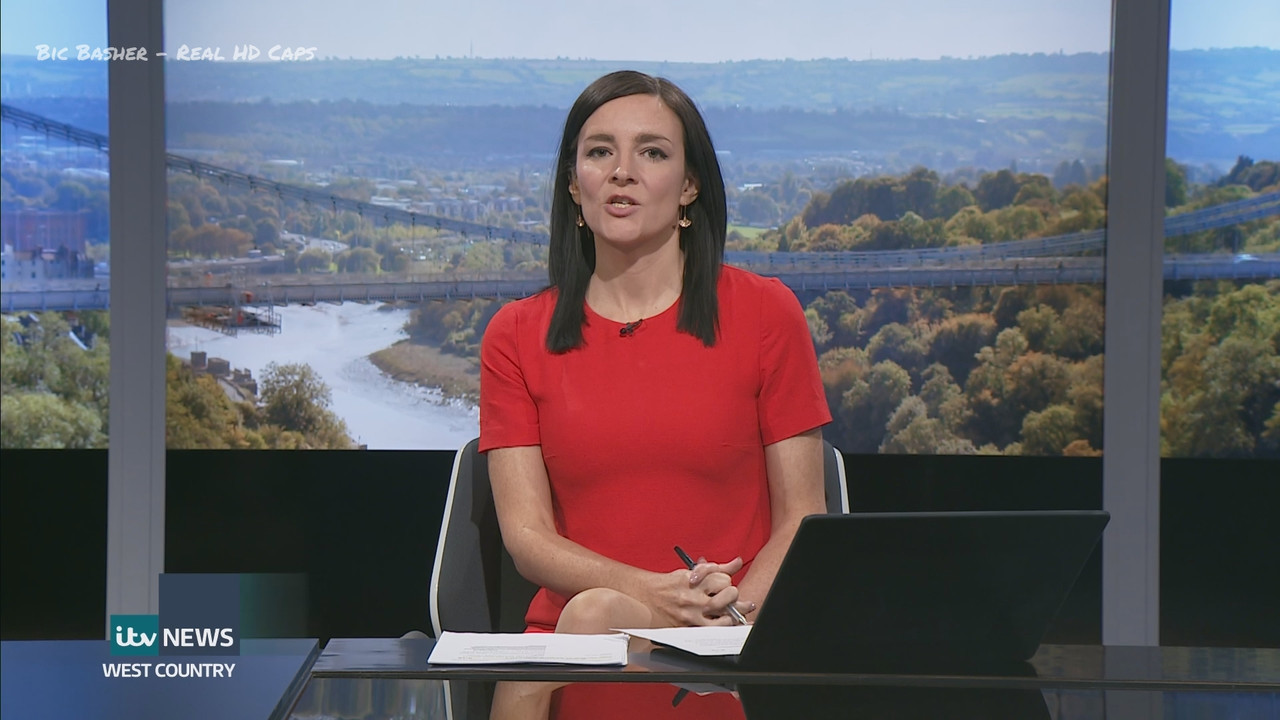 04.06 - 18.30.00 - ITV News and Weather. 06 04 2025 - 2 Round-up of t....ts_snapshot_10.08.346