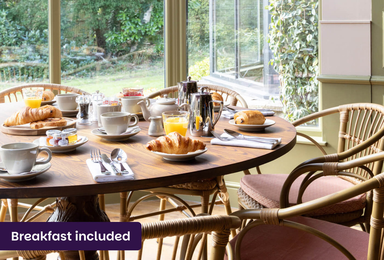 Breakfast served at Potters Heron Hotel