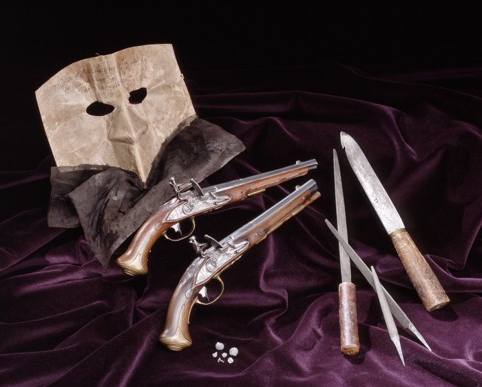 i.postimg.cc/Sx7PKrQ9/Anckarstr-ms-mask-pistoler.jpg
