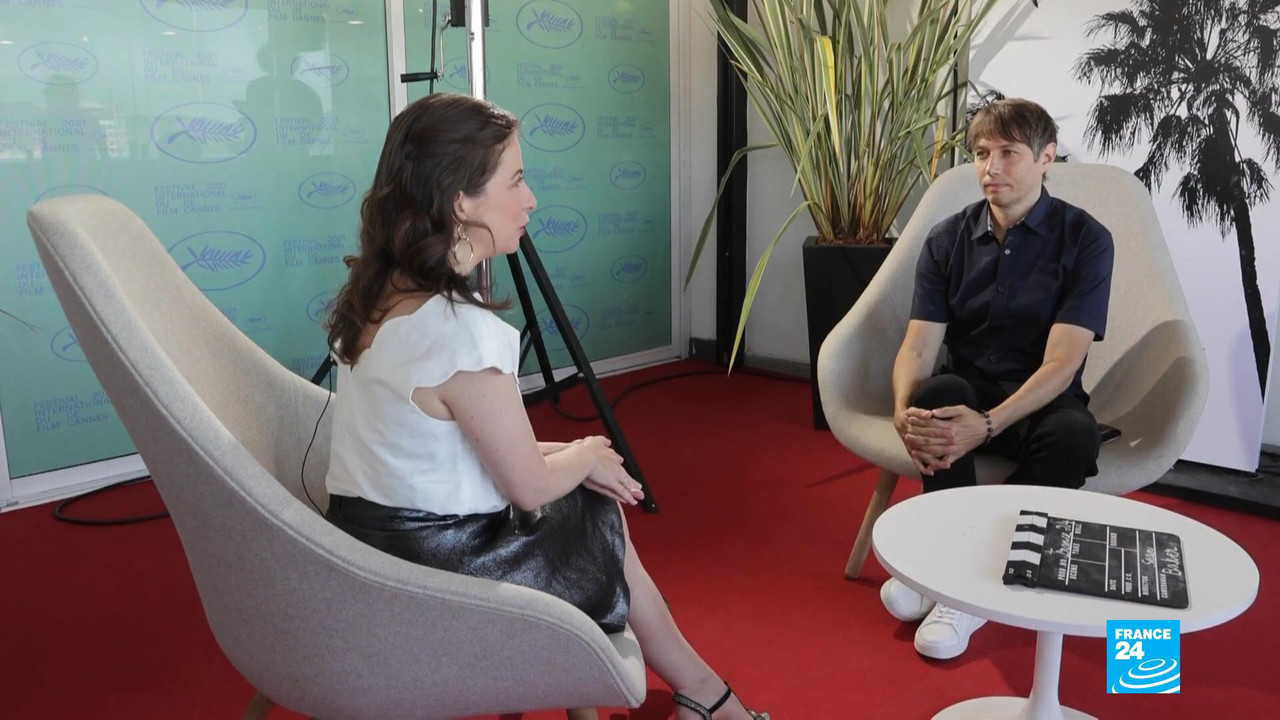 Cannes 2021 Director Sean Baker makes lift-off with Red Rocket • FRANCE 24 English.mp4_snapshot_01.1